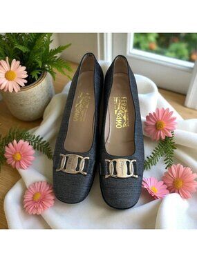 SALVATORE FERRAGAMO Vintage Gray Silk Kitten Heels Size 5.5